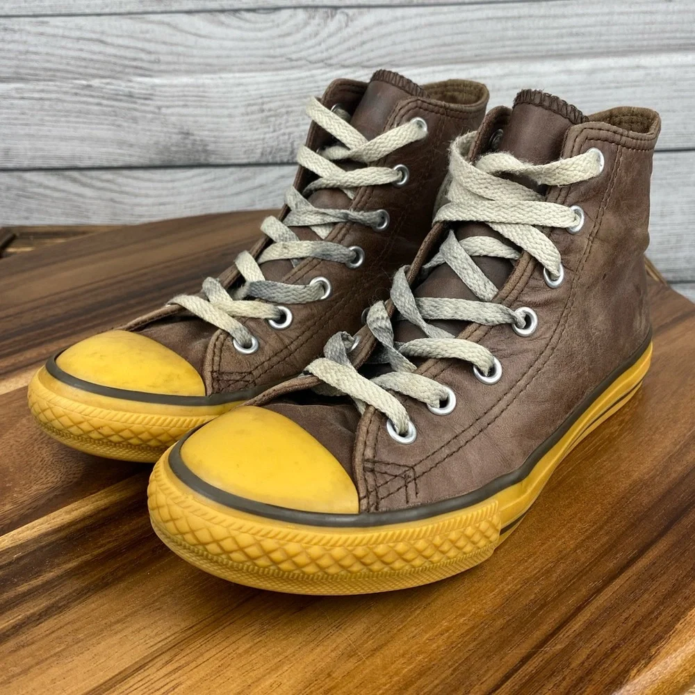 Converse Chuck Taylor All Star Hi Top Brown Leather Sneaker 312643 Youth Size 2